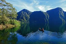 lake holon