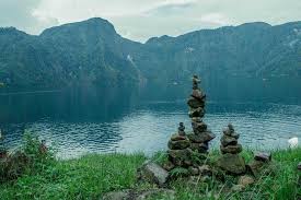 Lake holon